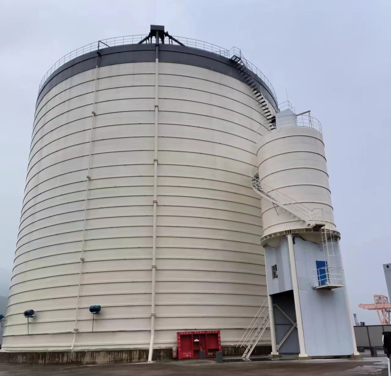 隆广镇10万吨水泥钢板库